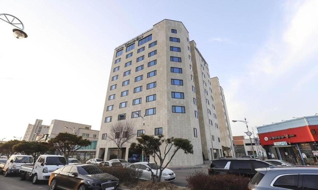 בוריאונג Hotel Grand Bay מראה חיצוני תמונה